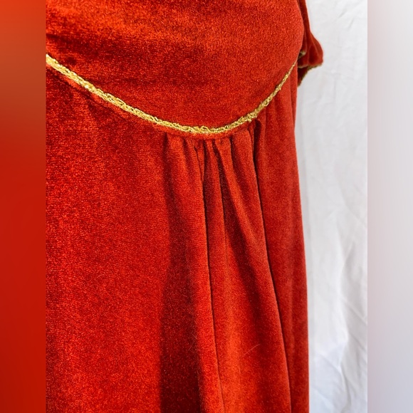 Adorable Juliet Costume dress - Picture 5 of 9